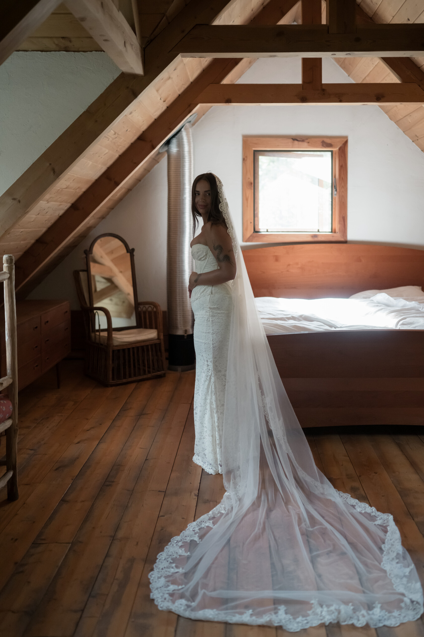 Bride in Violet Cabin