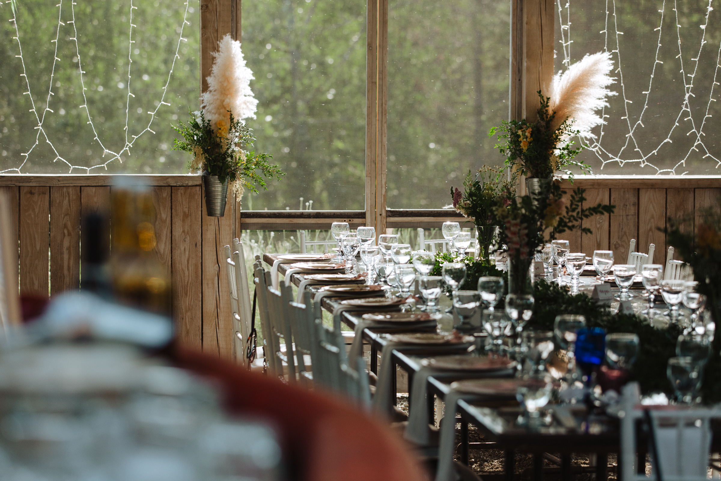 Cydney & Michael Emerald Hall Pop-up reception table at Tin Poppy Retreat.