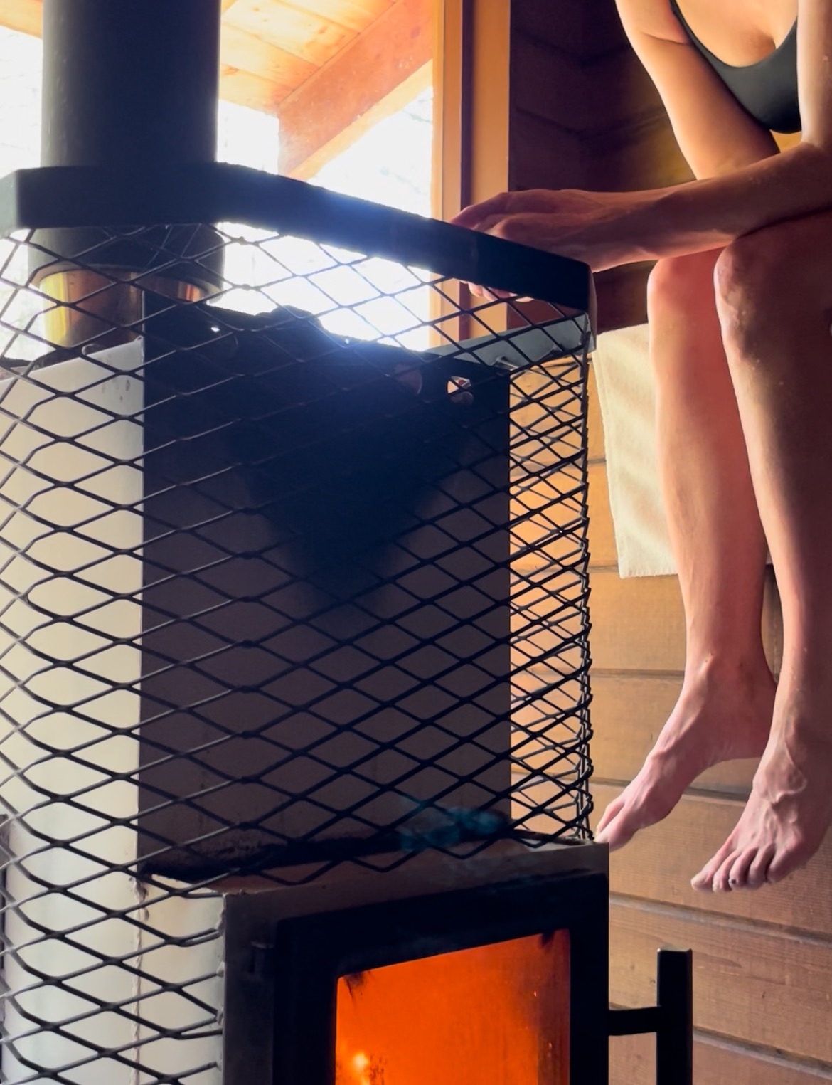 wood-fired-sauna-at-tin-poppy-retreat-in-the-shuswap-bc
